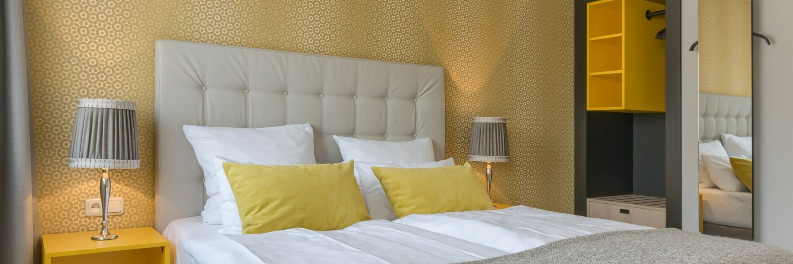 Hotelkamer bed comfort Hotel Op Diek VVV Texel