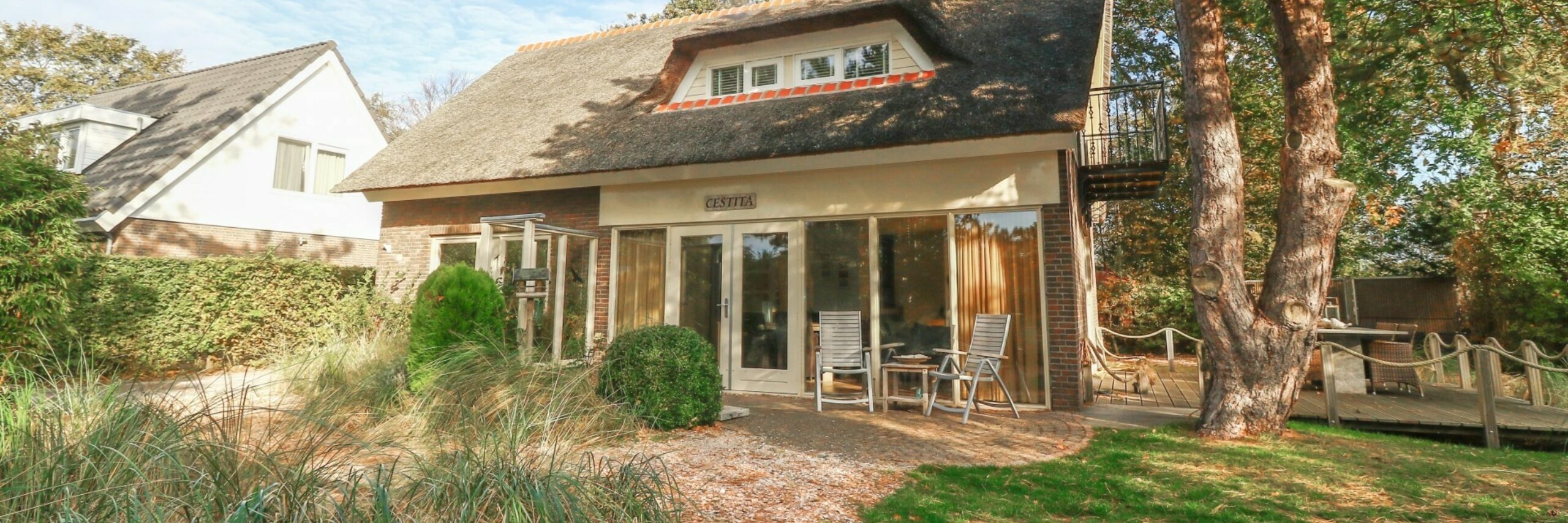 Landhuis Tempelierweg 22 tussen de bomen VVV Texel