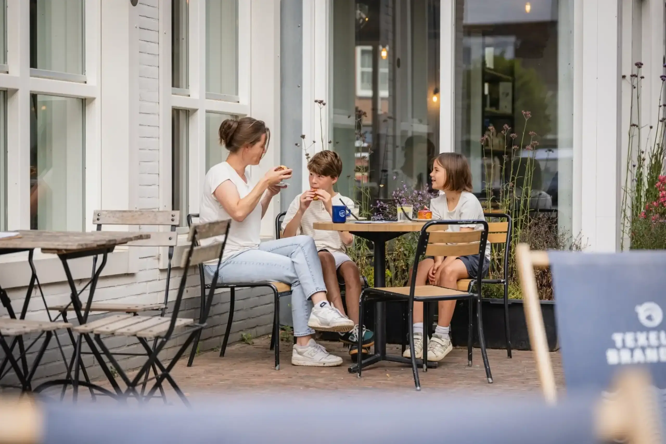Auf der Terrasse bei Texelse Branding